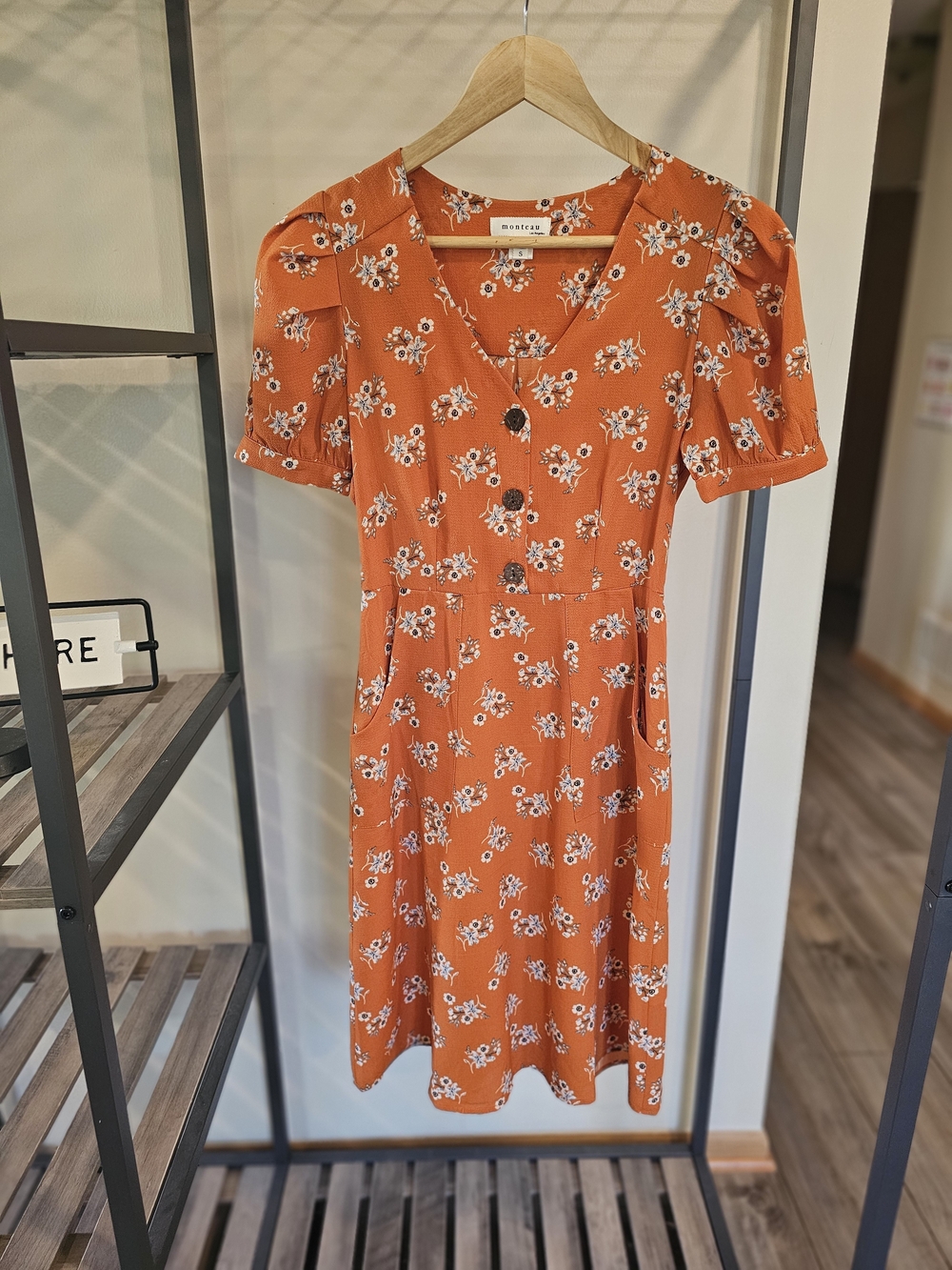 Short-Sleeve Orange Floral Button Dress With Pockets Size Small